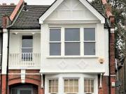 3 bedroom flat for rent in Selbourne Road London N14
