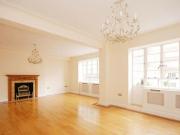 3 Bedroom Flat For Rent In St John´s Wood, London