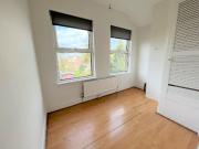 3 bedroom flat for rent in Stornoway Road, Southend On...