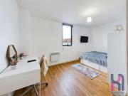 3 bedroom flat for rent in The Courtyard, 3 Stanhope St,...