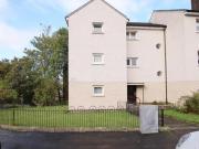 3 Bedroom Flat For Rent In Thornwood, Glasgow