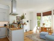 3 bedroom flat for rent in Trinity Road London N22