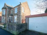 3 bedroom flat for rent in Victoria Street Arbroath...