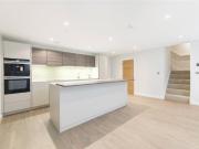 3 bedroom flat for rent in Viridium Apartments, 264 270...