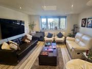 3 bedroom flat for rent in Watford Way, Mill Hill, NW7