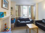 3 bedroom flat for rent in Weir Road, Balham, SW12