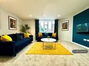 3 bedroom flat for rent in West Mansions, Bournemouth, BH4