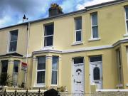 3 bedroom flat for rent in Weston Park Road, Plymouth,...