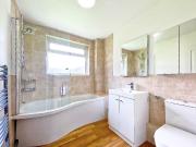 3 bedroom flat for rent in Wilderness Road, Guildford,...