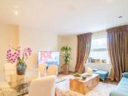 3 Bedroom Flat For Rent In Woodland Road, London
