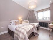 3 bedroom flat for rent in Woodlands, London, NW11