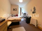 3 Bedroom Flat for rent in Woodsley Road, LS2 from just...
