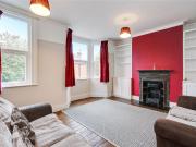 3 bedroom flat for sale