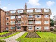 3 bedroom flat for sale