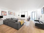 3 bedroom flat for sale