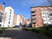 3 bedroom flat for sale