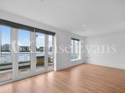 3 bedroom flat for sale