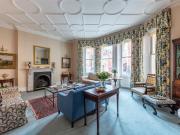 3 bedroom flat for sale