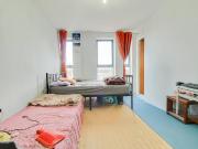 3 bedroom flat for sale