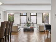 3 bedroom flat for sale