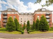 3 bedroom flat for sale