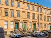 3 bedroom flat for sale