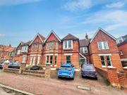 3 bedroom flat for sale