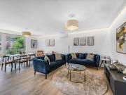 3 bedroom flat for sale