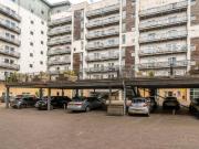 3 bedroom flat for sale