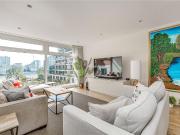 3 bedroom flat for sale