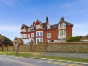 3 bedroom flat for sale