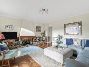 3 bedroom flat for sale
