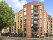 3 bedroom flat for sale