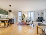 3 bedroom flat for sale