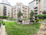 3 bedroom flat for sale