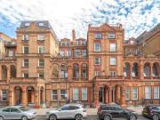 3 bedroom flat for sale