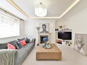 3 bedroom flat for sale