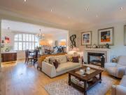 3 bedroom flat for sale