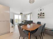 3 bedroom flat for sale