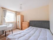 3 bedroom flat for sale