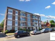 3 bedroom flat for sale