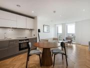 3 bedroom flat for sale