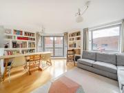 3 bedroom flat for sale