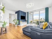 3 bedroom flat for sale