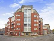 3 bedroom flat for sale