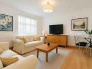 3 bedroom flat for sale