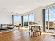 3 bedroom flat for sale