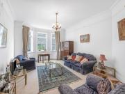 3 bedroom flat for sale