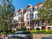 3 bedroom flat for sale
