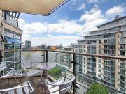 3 bedroom flat for sale